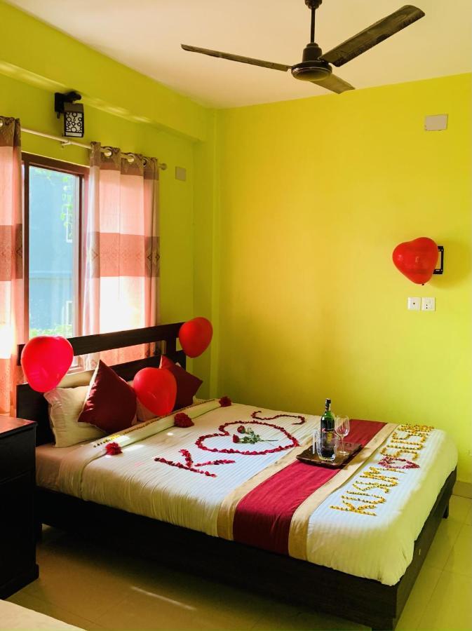 Hotel October Inn Pokhara Exterior photo