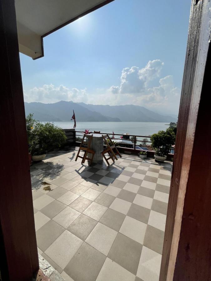 Hotel October Inn Pokhara Exterior photo