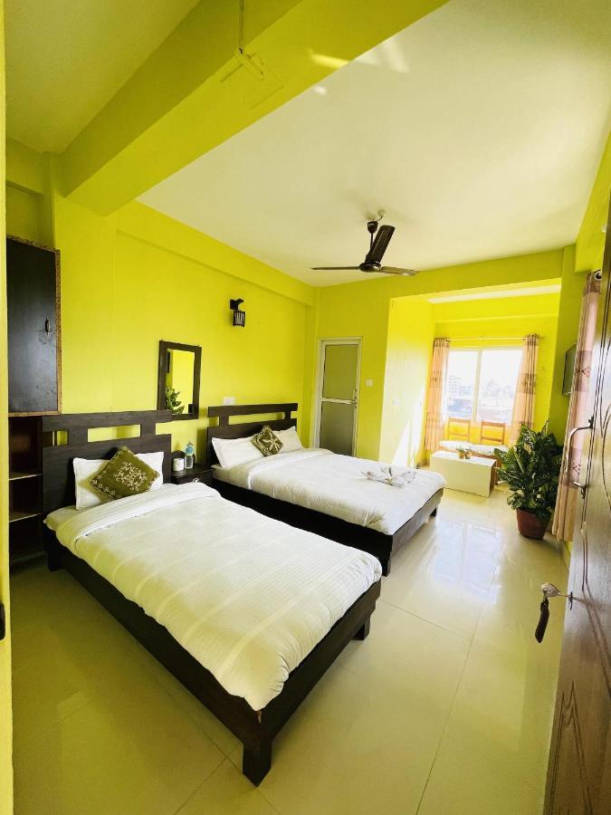 Hotel October Inn Pokhara Exterior photo