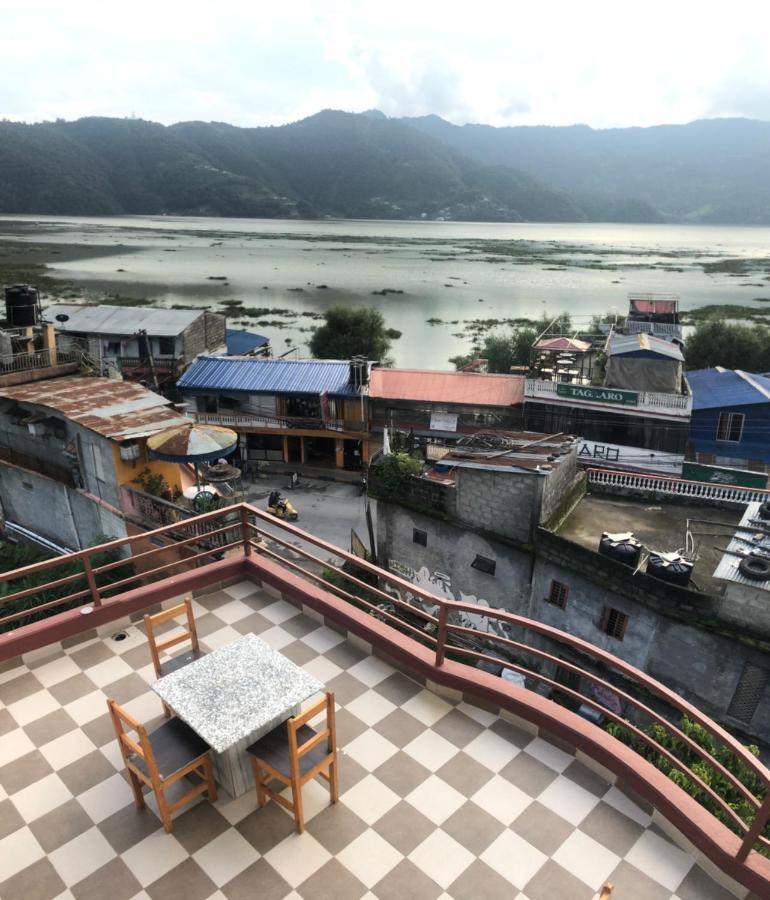 Hotel October Inn Pokhara Exterior photo